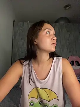 carolsapequinha online show from March 29, 2026, 12:21 am