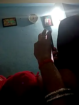 beutiful hot online show from December 1, 2025, 5:07 pm