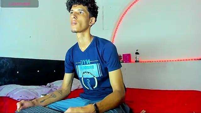 kaiborman00 online show from March 6, 2026, 3:03 am