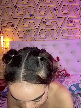 MelanyyJhonson15 online show from March 2, 2026, 5:19 am