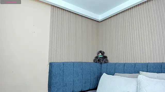 Dulce emi online show from November 28, 2025, 12:19 pm