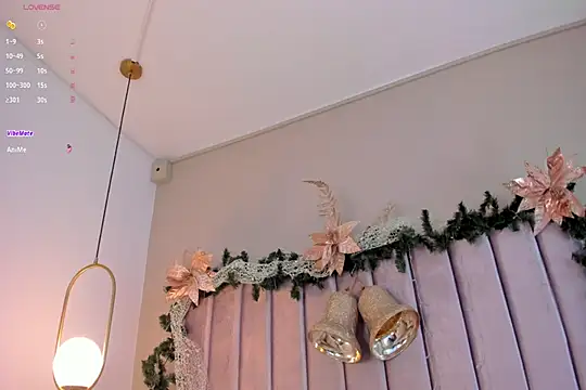 AnnaNoval 10 online show from November 29, 2025, 12:41 pm