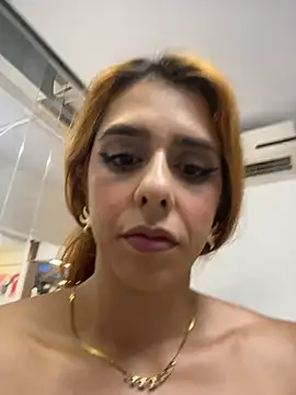 Monahliza online show from April 9, 2026, 5:29 pm