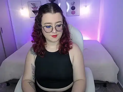 selene rouse  online show from November 24, 2025, 1:22 pm