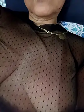 Kasandraloves online show from December 3, 2025, 4:53 am