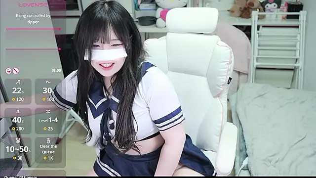 kimhyeona2005 online show from January 12, 2026, 12:10 pm