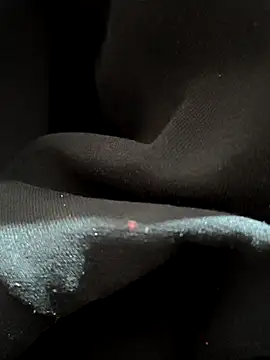 Ritik143jhil online show from November 13, 2025, 12:48 pm