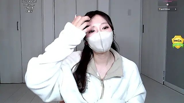 Snapshot of -xRAMUx chatting on April 10, 2026, 3:28 pm -xRAMUx online show from April 10, 2026, 3:28 pm