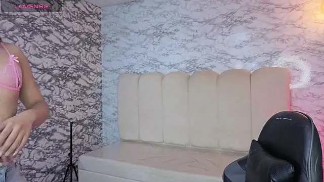 Evy Luxx v online show from February 12, 2026, 3:56 am