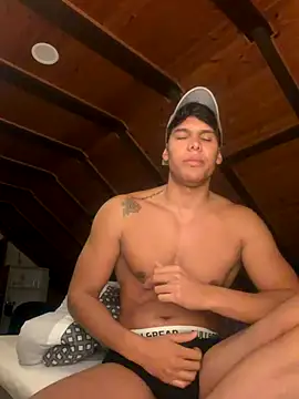 FerrariDadey69 online show from November 13, 2025, 5:56 pm