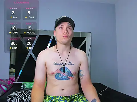 maxxgalacticus online show from November 13, 2025, 6:18 pm