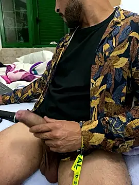 sweetblacky87 online show from May 17, 2026, 6:00 am