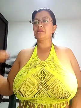 Snapshot of CelesteAlvarez1989 chatting on May 10, 2026, 3:01 am CelesteAlvarez1989 online show from May 10, 2026, 3:01 am
