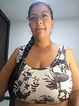 Snapshot of CelesteAlvarez1989 chatting on May 19, 2026, 3:57 am CelesteAlvarez1989 online show from May 19, 2026, 3:57 am