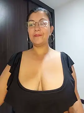 Snapshot of CelesteAlvarez1989 chatting on August 4, 2026, 3:21 am CelesteAlvarez1989 online show from August 4, 2026, 3:21 am
