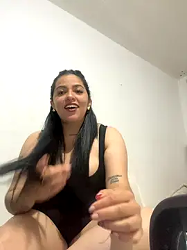 niina fox  online show from November 20, 2025, 6:46 am