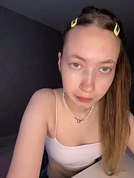 Holy Poly online show from April 9, 2026, 5:18 am