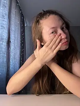 Holy Poly online show from April 15, 2026, 5:14 am