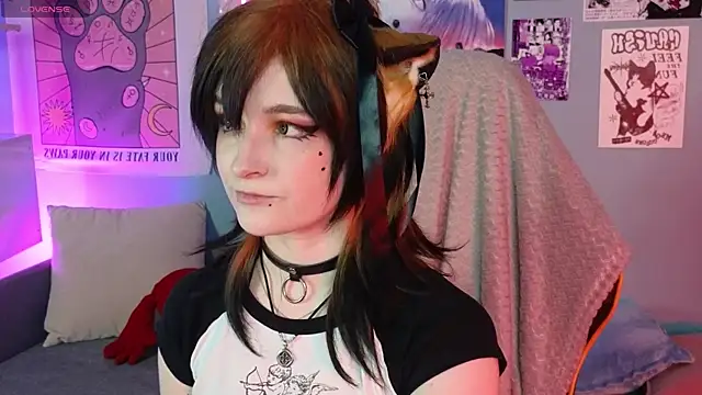 vronnier online show from April 14, 2026, 3:18 pm