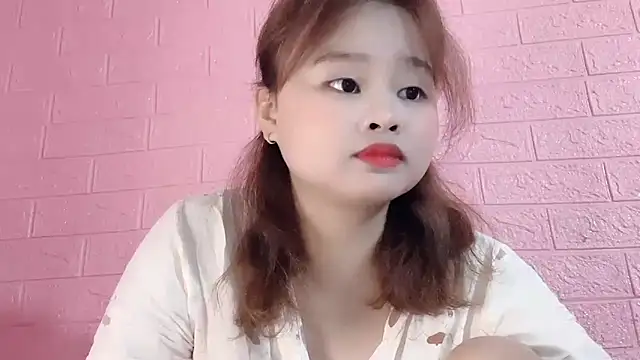 Lina8386 online show from November 25, 2025, 8:20 pm