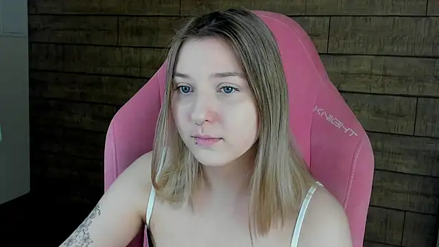 TinnaBurton online show from March 29, 2026, 4:29 pm