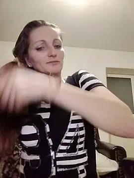 CrazyMaya39 online show from March 10, 2026, 1:43 am