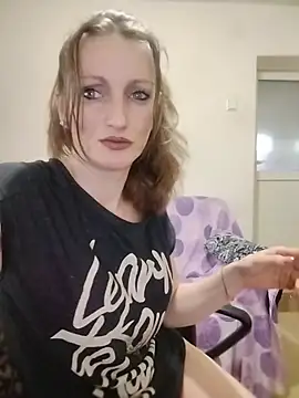 CrazyMaya39 online show from April 3, 2026, 9:18 am