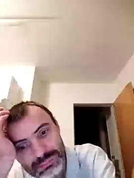 Snapshot of Artur50 chatting on December 14, 2025, 5:07 pm Artur50 online show from December 14, 2025, 5:07 pm