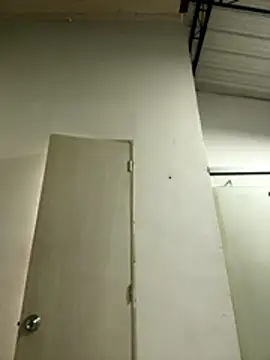 lizmy online show from November 27, 2025, 10:23 pm