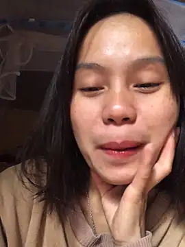 Trangbabylove online show from December 18, 2025, 6:08 am