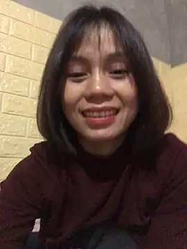 Trangbabylove online show from March 12, 2026, 5:24 am