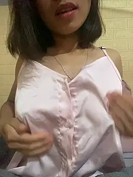 Snapshot of Trangbabylove chatting on July 25, 2026, 2:20 am Trangbabylove online show from July 25, 2026, 2:20 am