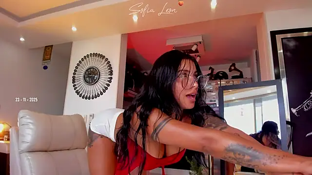 sofiasexhot online show from November 23, 2025, 2:17 pm