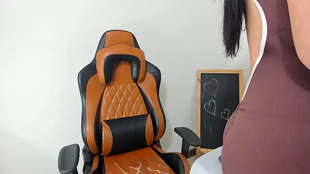 Emily Frostt online show from January 31, 2026, 7:45 pm