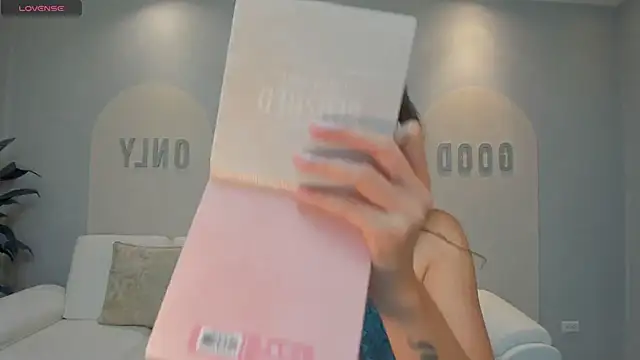 MayaHoffman online show from February 25, 2026, 11:31 am