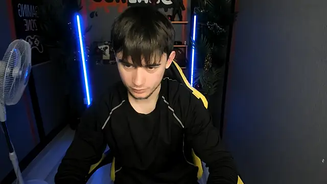 AlejandroEllias online show from January 12, 2026, 6:07 am