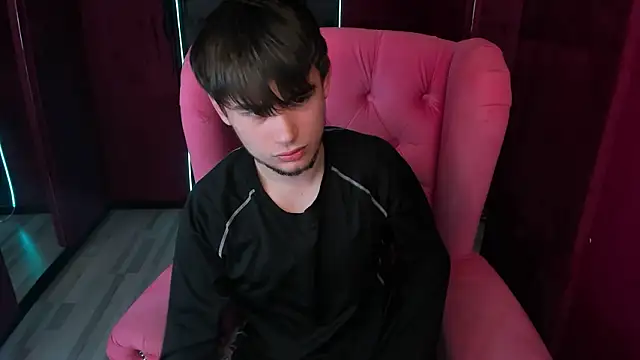 AlejandroEllias online show from March 3, 2026, 10:21 am