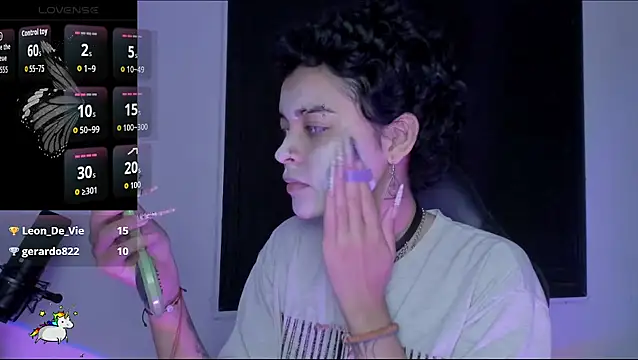 Snapshot of Anny_Kiitty chatting on March 20, 2026, 5:01 am Anny Kiitty online show from March 20, 2026, 5:01 am