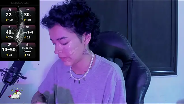 Snapshot of Anny_Kiitty chatting on March 23, 2026, 5:28 pm Anny Kiitty online show from March 23, 2026, 5:28 pm