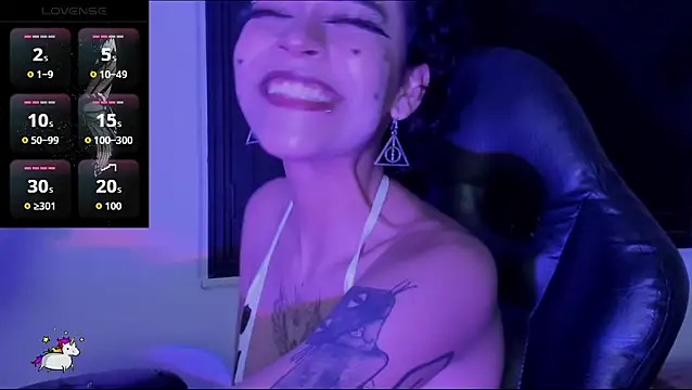 Snapshot of Anny_Kiitty chatting on March 27, 2026, 8:26 am Anny Kiitty online show from March 27, 2026, 8:26 am