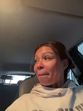 Anita wood online show from February 2, 2026, 9:24 pm