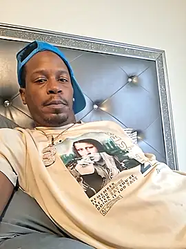 Snapshot of yourboy501withthebig1 chatting on July 23, 2026, 4:49 pm yourboy501withthebig1 online show from July 23, 2026, 4:49 pm