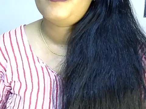 Muskan Jha online show from May 18, 2026, 1:17 pm