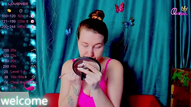 LillyRayRay online show from December 17, 2025, 2:17 am