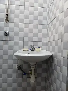 BelindaLexy online show from April 7, 2026, 6:47 am