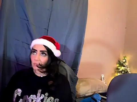 kittycat202501 online show from December 18, 2025, 9:59 am