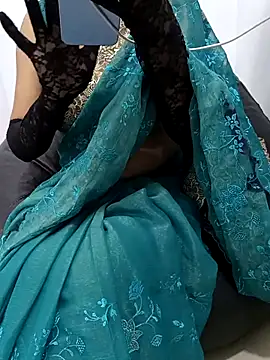 Snapshot of Your_DreamGirl__ chatting on November 29, 2025, 11:13 am Your DreamGirl online show from November 29, 2025, 11:13 am