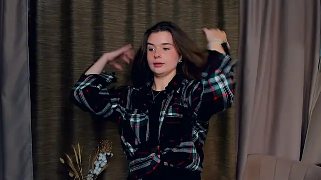 Snapshot of KevinRayer chatting on November 16, 2025, 8:20 am KevinRayer online show from November 16, 2025, 8:20 am