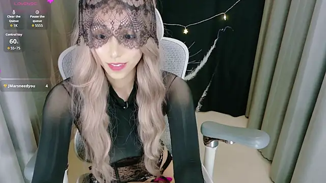 Snapshot of Lulu_QAQ chatting on November 20, 2025, 4:07 pm Lulu QAQ online show from November 20, 2025, 4:07 pm