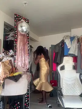 Motherbigbus online show from March 12, 2026, 6:25 pm